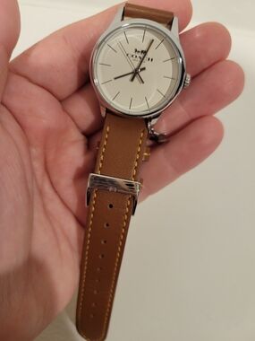 Coach Womens Brown Leather Strap Watch with Cream Dial